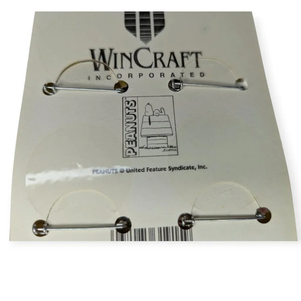 Vintage 1998 Wincraft Peanuts Pinback Buttons Set of 8 On Card Sealed NOS